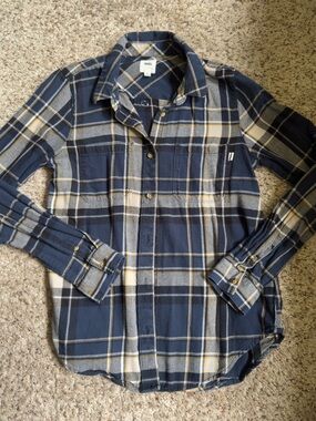 Vans Women’s Blue and Yellow Plaid Button-Down Flannel